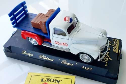 VINTAGE - ORIGINAL SOLIDO AGE D OR - DODGE PLATEAU `PEPSI` 4427